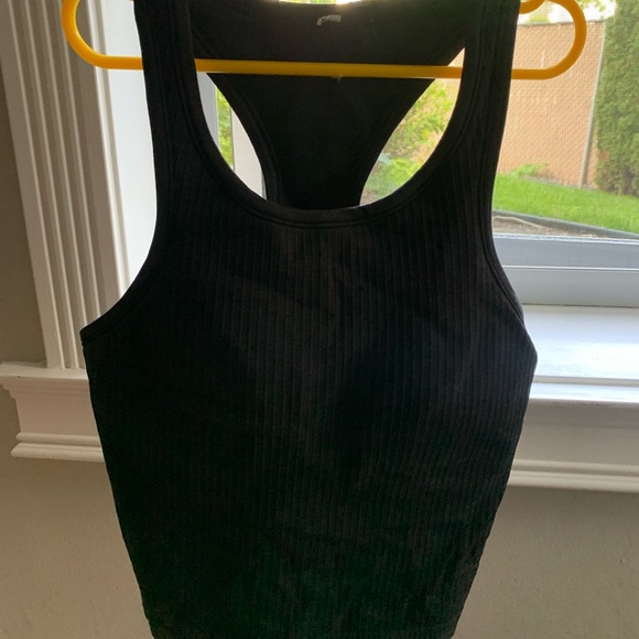 Lulu lemon Crop - Picture 1 of 2